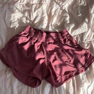 Lululemon Hotty-Hot Shorts in Dusty Rose